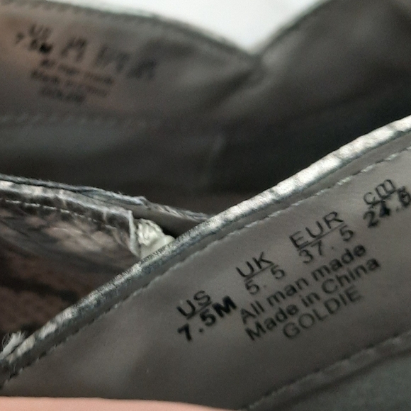 Fergalicious Goldie Bootie Snakeskin Stiletto Heel Size 7.5‎ Women's Shoes - Picture 12 of 13